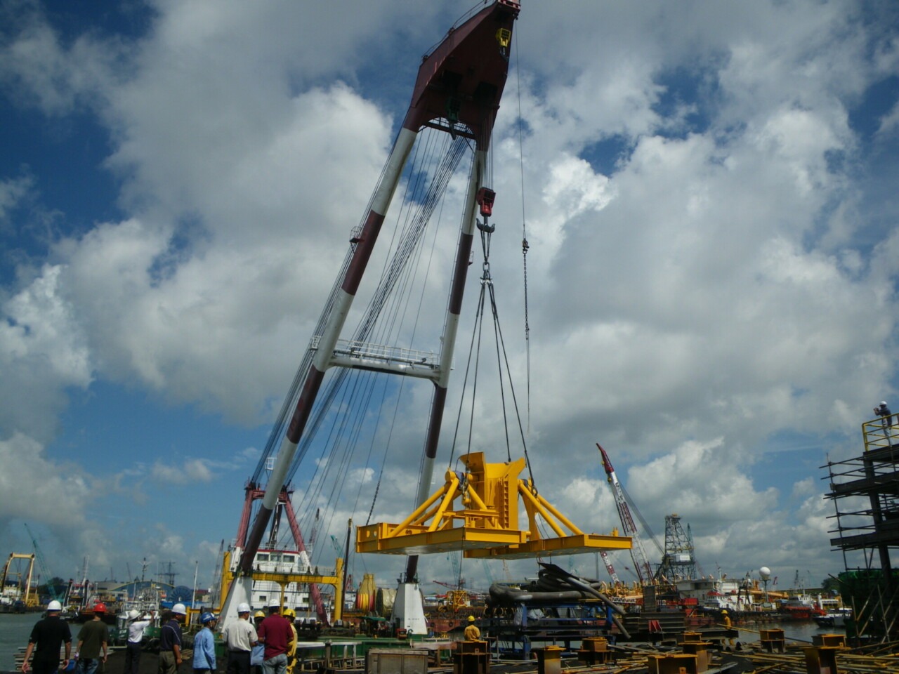 72 inch Slotted Frame mobilised from Singapore storage facility 2009